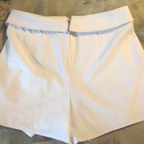 White skort - Picture 4 of 4